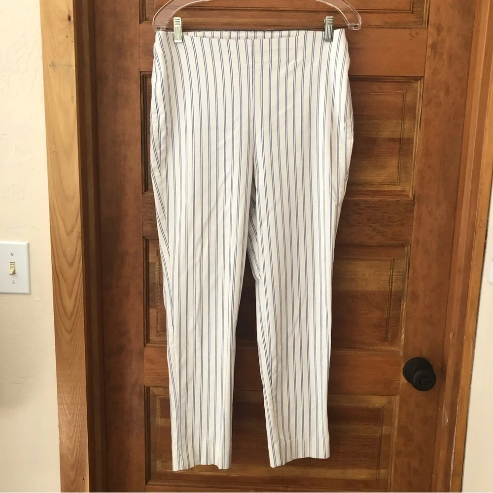 Chico/ Woman’s/Basic pull up Slit Ankle Pants / blue and white stripe / 1R-US 8R - Picture 1 of 7